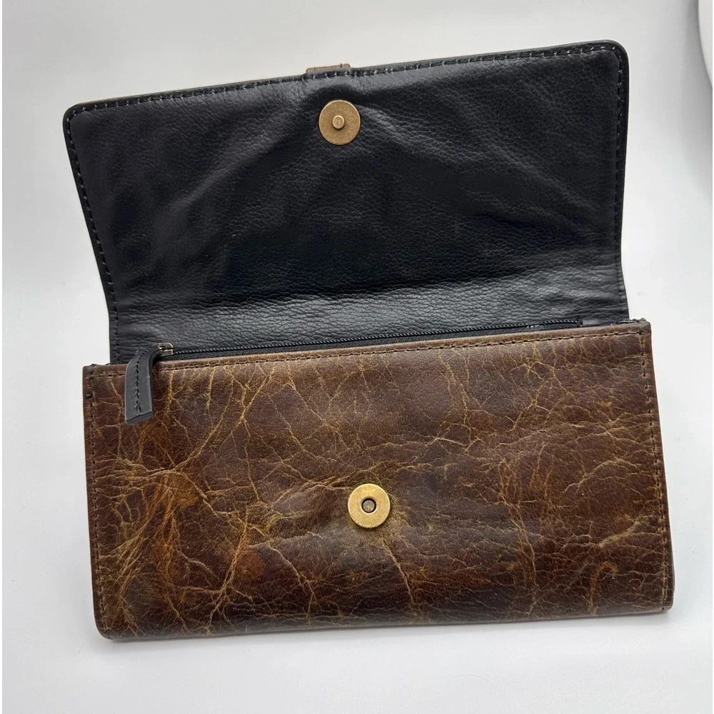 Leather Bi-fold Wallet Zippered Pocket